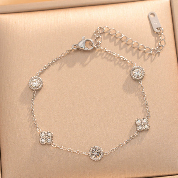 Women's Minimalist Floral Circle Zircon Bracelet In Gold Plated Titanium Steel With Light Luxury Fashion Design