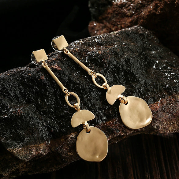 Women's Minimalist Geometric Alloy Long Statement Earrings Fashion Jewelry Ear Pins
