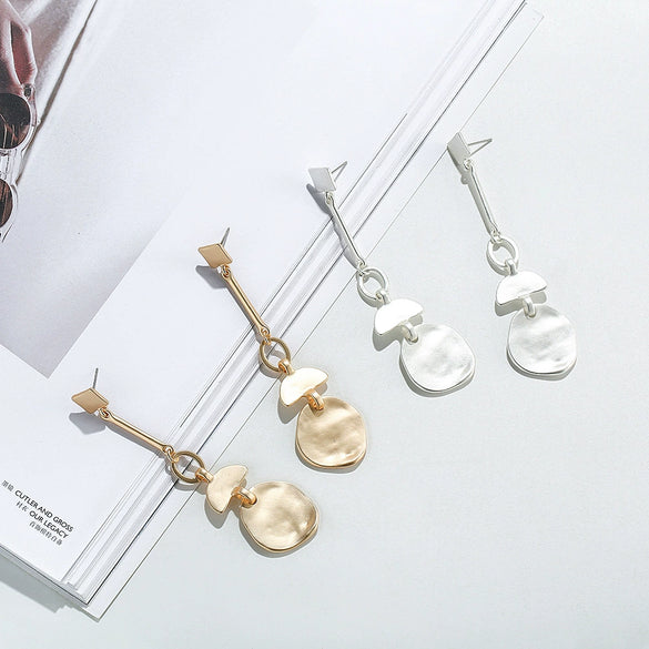 Women's Minimalist Geometric Alloy Long Statement Earrings Fashion Jewelry Ear Pins