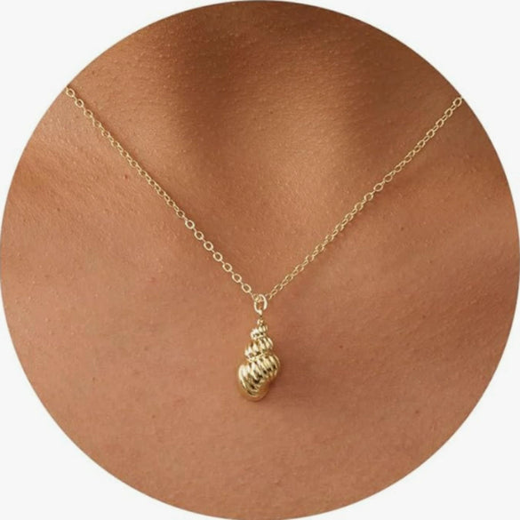 Women's Minimalist Geometric Copper Necklace With Stainless Steel Pendant Bow Sun Moon Evil Eye And Conch Clavicle Chain