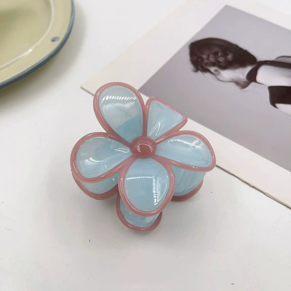 Women's Minimalist Geometric Handmade Egg Flower Hair Grab Clip