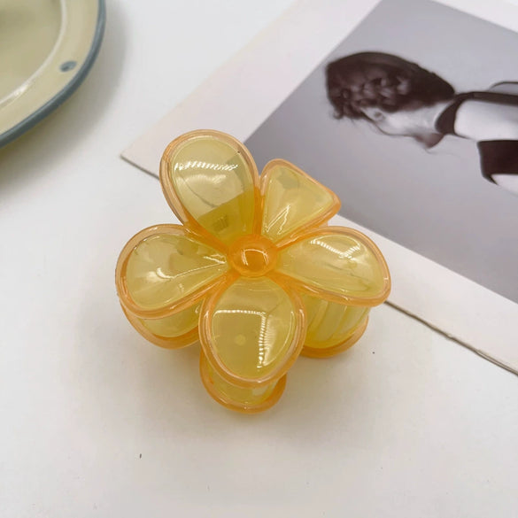 Women's Minimalist Geometric Handmade Egg Flower Hair Grab Clip