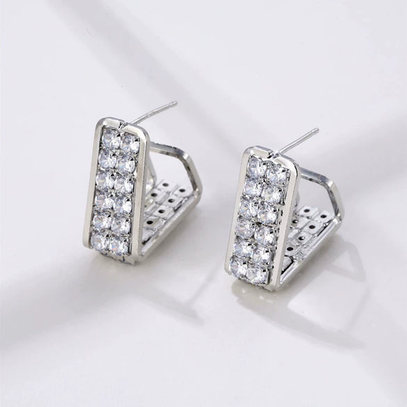 Women's Minimalist Geometric Metal Earrings With Aaa Zircon Claw Setting Electroplated Fashion Jewelry