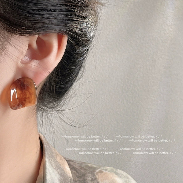 Women's Minimalist Geometric Resin Potato Chip Shaped Earrings With Silver Needle Smudged Color Retro Fashion Earrings
