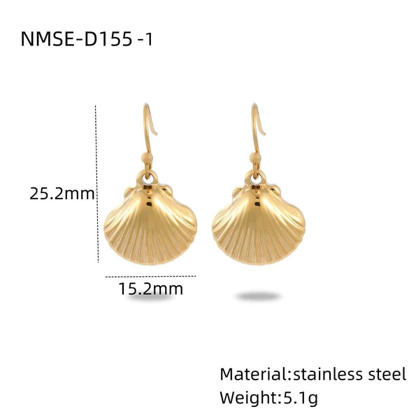 Women's Minimalist Geometric Stainless Steel And Pearl Marine Shell Necklace Pendant With Electroplating