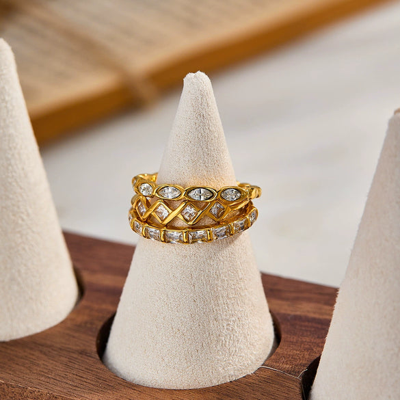 Women's Minimalist Geometric Stainless Steel Ring With Zircon Inlay And 18K Vacuum Plated Finish