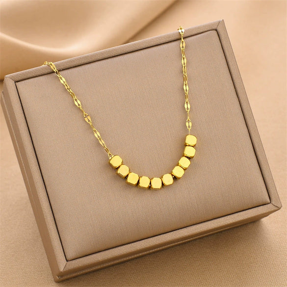 Women's Minimalist Geometric Titanium Steel Necklace With Square Pendant Simple Fashion Clavicle Chain