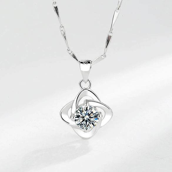 Women's Minimalist Pure Silver Clover Pendant Necklace With Diamond Cut Leaf Design Fashion Clavicle Chain Valentine's Day Gift