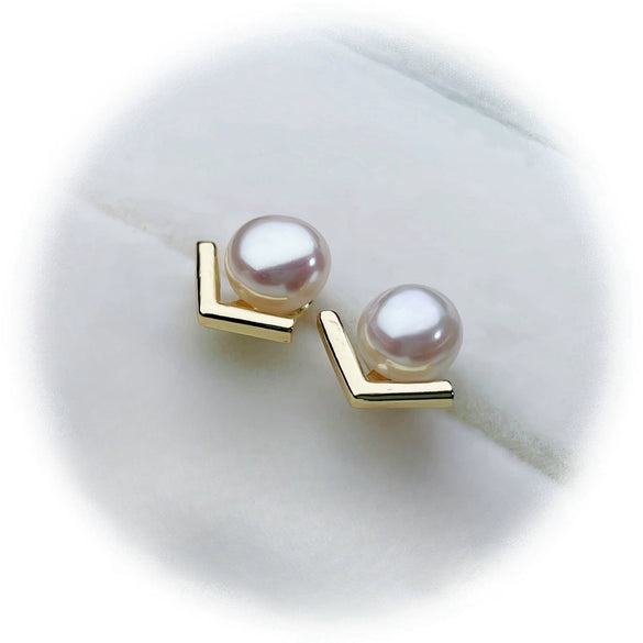 Women's Minimalist 925 Silver Pearl Earrings Inlaid With Freshwater Pearls Oblate Shape