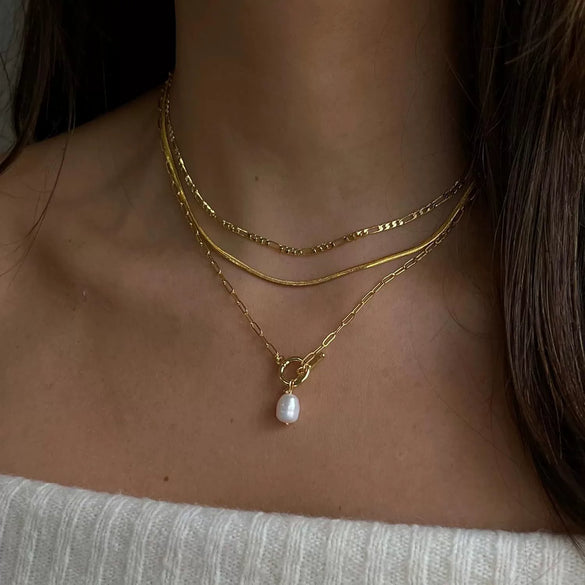 Women's Minimalist Stainless Steel Layered Cross Pendant Necklace Geometric Clavicle Chain With Electroplated Finish