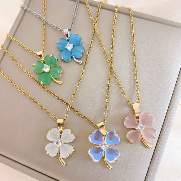 Women's Minimalist Titanium Steel Necklace With Cat's Eye And Fourleaf Clover Real Gold Plated And Enhanced Color Retention