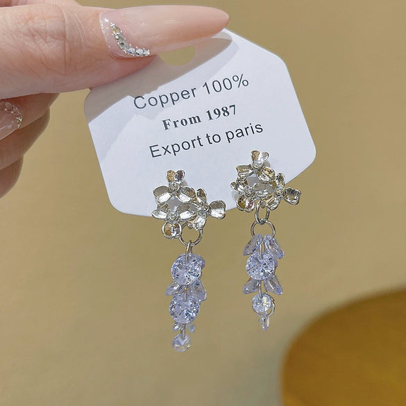Women's Mixed Materials Fruit Shape Crystal Grape Zirconia Earrings Light Luxury Highend Fashion Allmatch Design Sense Niche Tassel Flower Style