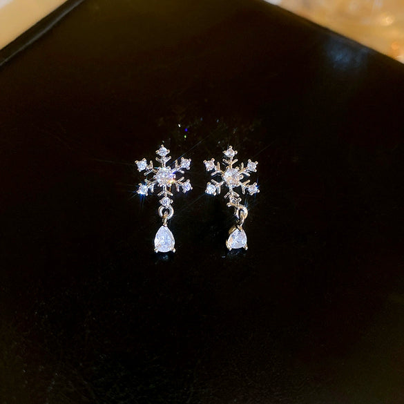 Women's Moissanite Snowflake Earrings With Pearl Tassels Alloy Diamond Design And Silver Ear Posts For Festive Christmas Fashion