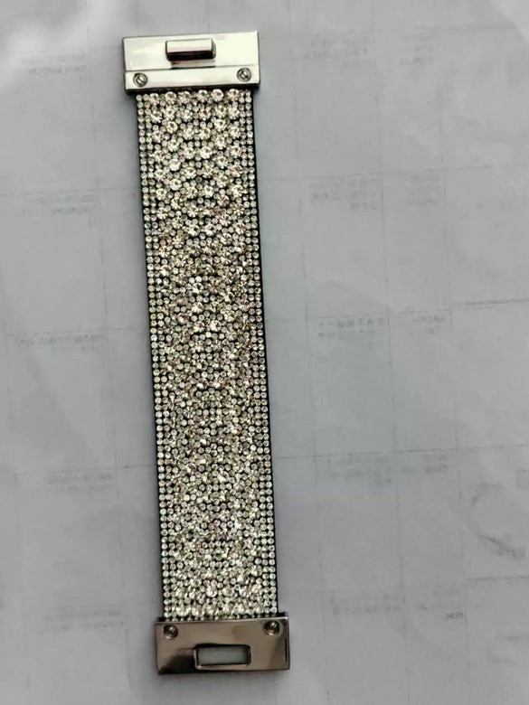 Women's Multi Layer Artificial Leather Bracelet With Magnetic Buckle Electroplated Heart And Geometric Full Rhinestone Wide Edge Design