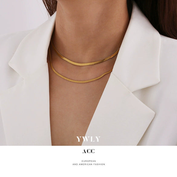 Women's Multi Layer Gold Tone Alloy Snake Bone Chain Necklace Retro Geometric Clavicle Necklace With Electroplated Letter Text Style
