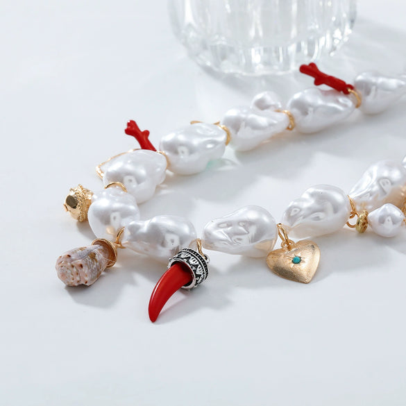 Women's Multilayer Retro Necklace With Imitation Pearls Alloy Heart And Fish Pendant Handmade In Geometric Animal Zodiac Style