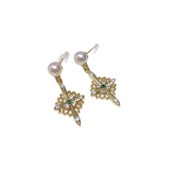 Women's Natural Freshwater Pearl And Alloy Inlaid Gemstone Earrings With Oblate Shape And Retro Style