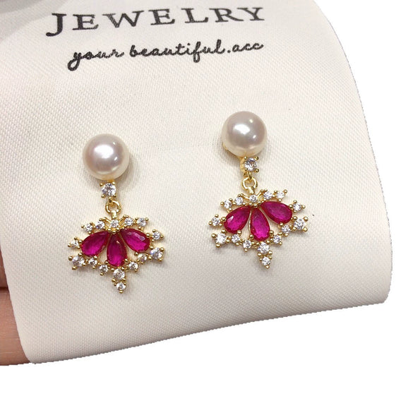 Women's Natural Freshwater Pearl And Alloy Inlaid Gemstone Elegant Retro Earrings With Oblate And Round Shapes