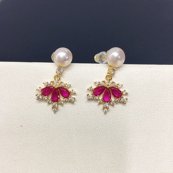 Women's Natural Freshwater Pearl And Alloy Inlaid Gemstone Elegant Retro Earrings With Oblate And Round Shapes