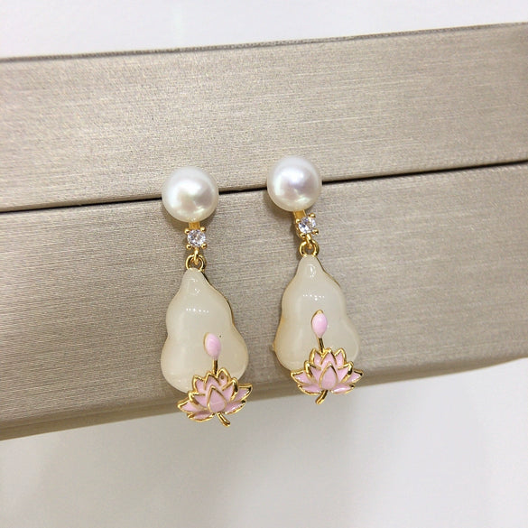 Women's Natural Freshwater Pearl And Chalcedony Earrings With Oblate Shape S925 Sterling Silver Needle