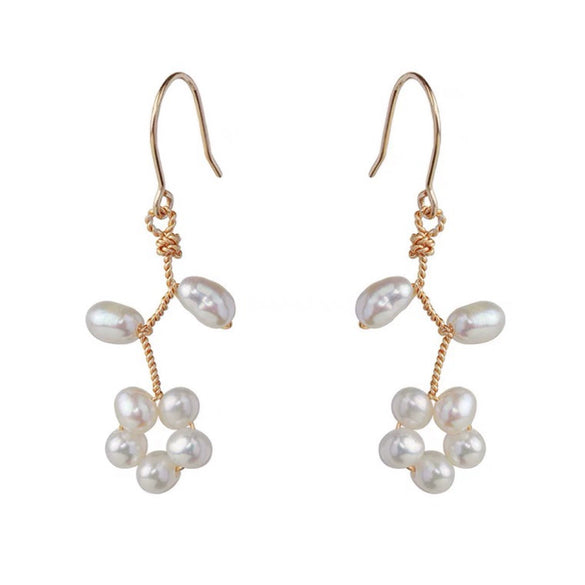 Women's Natural Freshwater Pearl Ear Clip Earrings Oblate Shape Cute Flower Design