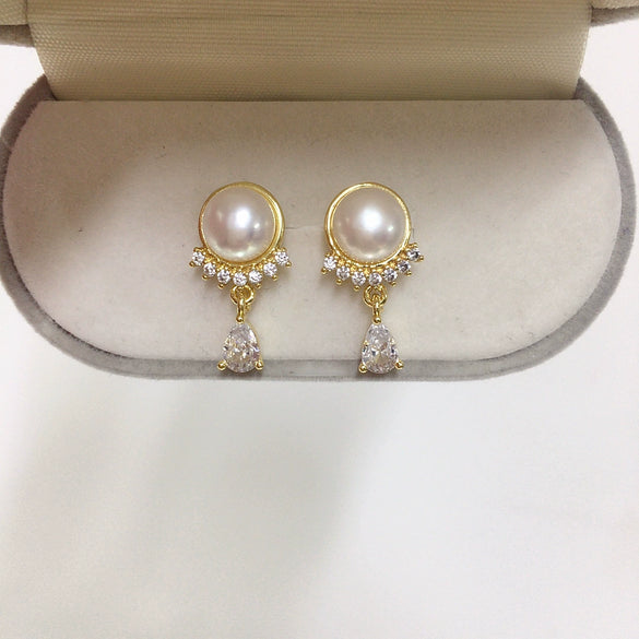 Women's Natural Freshwater Pearl Earrings Alloy Inlaid With Gemstones Fashion Ol Style Flat Round Shape