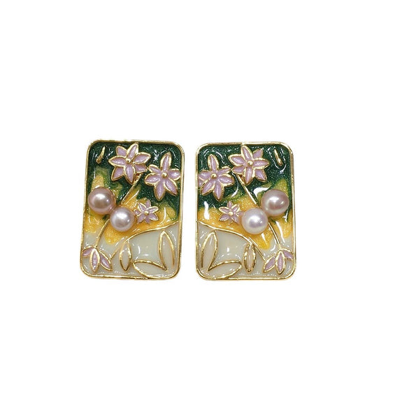 Women's Natural Freshwater Pearl Earrings In S925 Sterling Silver With 18K Gold Oblate Shape