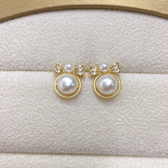 Women's Natural Freshwater Pearl Earrings With Alloy Inlaid Artificial And Semiprecious Stones And Bow Design Microinlaid Zircon Oblate Shape