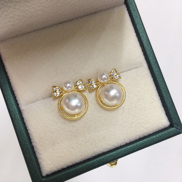 Women's Natural Freshwater Pearl Earrings With Alloy Inlaid Artificial And Semiprecious Stones And Bow Design Microinlaid Zircon Oblate Shape