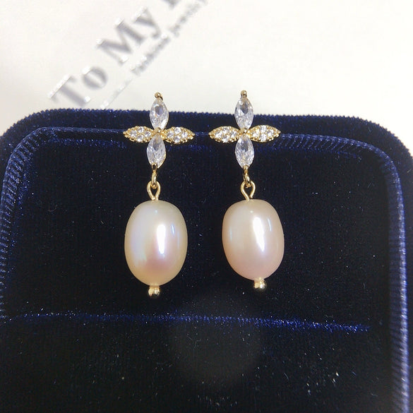 Women's Natural Freshwater Pearl Earrings With Alloy Inlaid Artificial And Semiprecious Stones In Drop And Rice Shapes