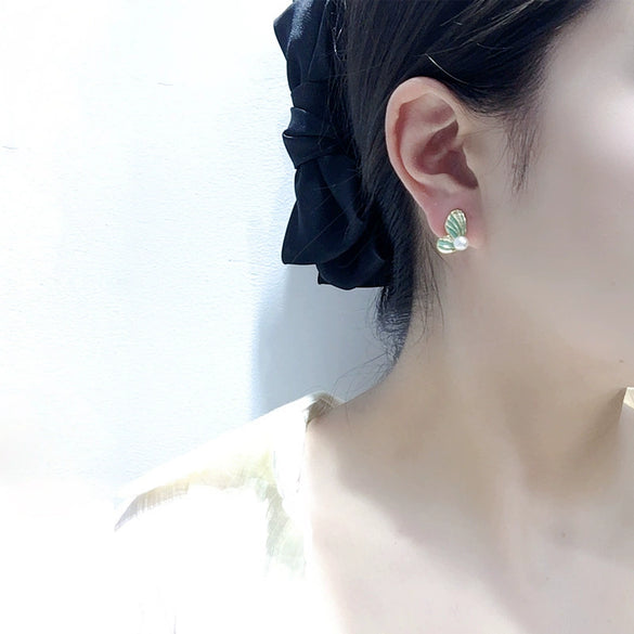Women's Natural Freshwater Pearl Enamel Butterfly Earrings