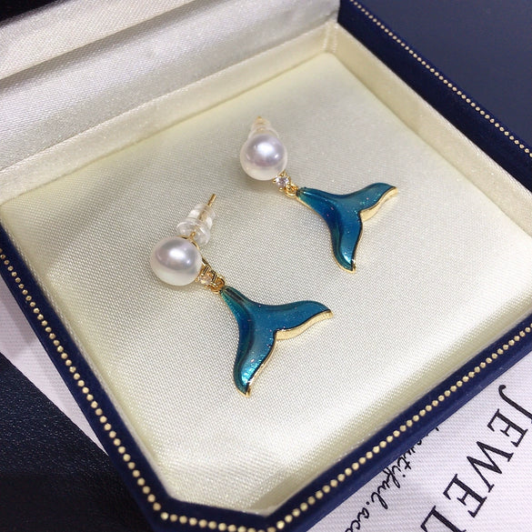 Women's Natural Freshwater Pearl Stud Earrings With Iridescent Fishtail Blue Whale Tail Design Alloy Inlaid With Artificial And Semiprecious Stones Oblate Shape