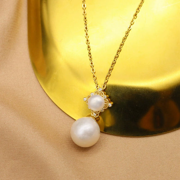 Women's Natural Pearl Necklace In 925 Sterling Silver With Geometric Rhombus Pendant Retro Electroplated Clavicle Chain