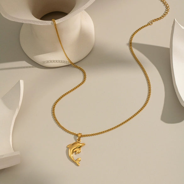 Women's Ocean Style Crab Dolphin Stainless Steel Necklace With Animal Zodiac Pattern And Electroplating Design