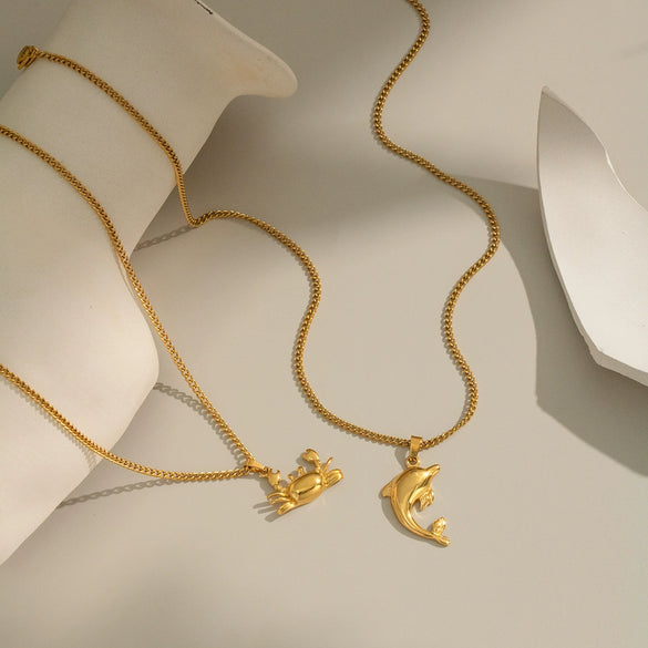 Women's Ocean Style Crab Dolphin Stainless Steel Necklace With Animal Zodiac Pattern And Electroplating Design