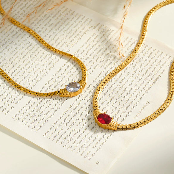 Women's Oval Geometric Stainless Steel Necklace With Zircon Inlay And 18K Vacuum Plating Simple Fashion Jewelry