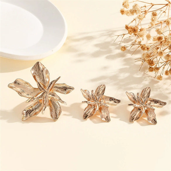 Women's Oversized Flower Hoop Earrings Set Electroplated Zinc Alloy With Stainless Steel Ear Posts And Floral Statement Style