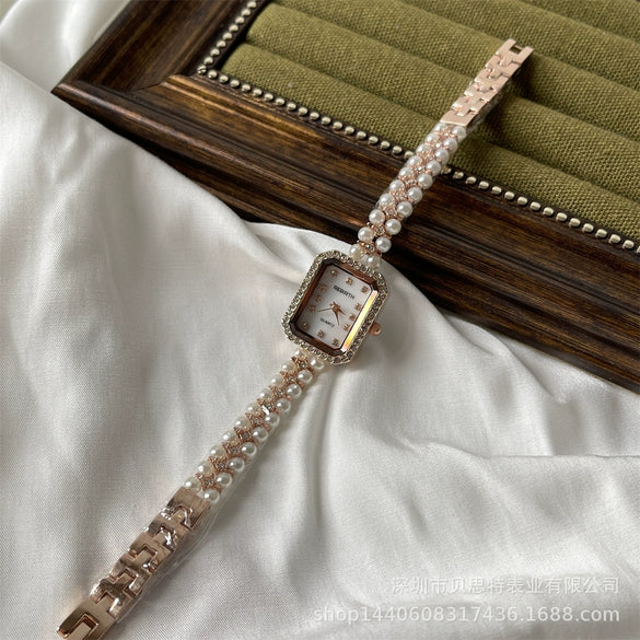 Women's Pearl Alloy Square Vintage Fashion Bracelet Watch With Stainless Steel Buckle And Plain Glass Mirror