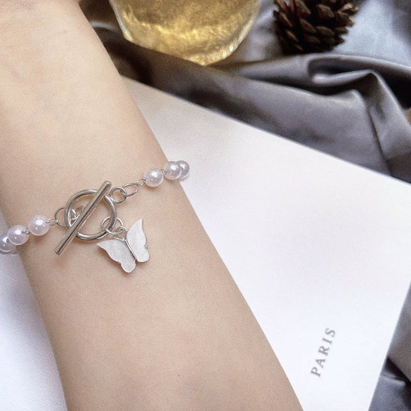 Women's Pearl Butterfly Pendant Bracelet With Geometric Styling Retro Simple Original Design