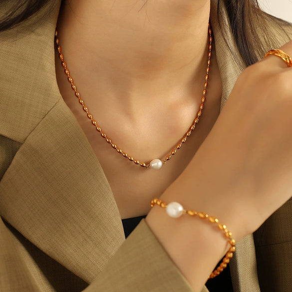 Women's Pearl Light Luxury Niche Design Sense Fashion Personality Allmatch 316L Stainless Steel Gold Plated Necklace