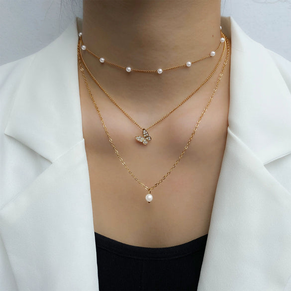 Women's Pearl Necklace With Alloy Love Pendant Geometric Pattern Highend Style