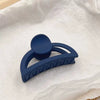 Women's Plastic And Resin Semiround Hollow Shark Hair Grab Clip With Baking Paint Finish