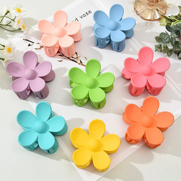 Women's Plastic Resin Handmade Frosted Flower Disc Hair Clip Headwear Hair Accessories