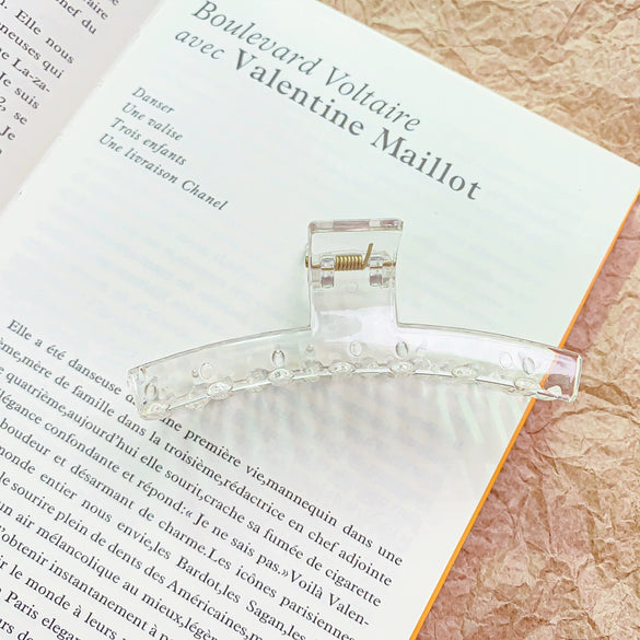 Women's Plastic Resin Handmade Geometric Semicircular Hollow Grab Hair Clip