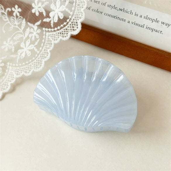 Women's Plastic Resin Handmade Simple Style Disc Dolphin Shark Hair Clamps And Hairpins