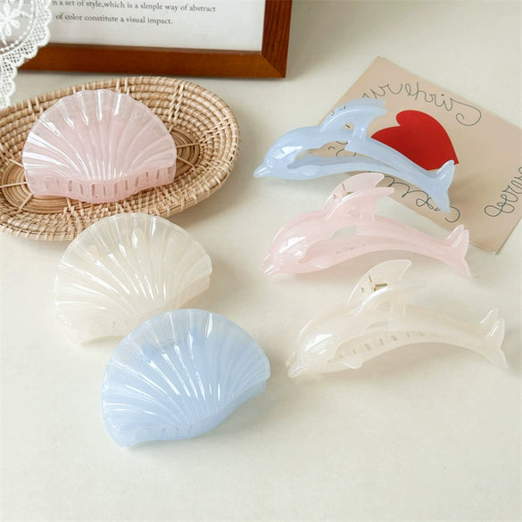 Women's Plastic Resin Handmade Simple Style Disc Dolphin Shark Hair Clamps And Hairpins