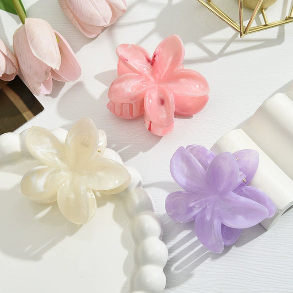 Women's Plastic Resin Highend Flower Hair Clip Threepiece Set With Baking Paint