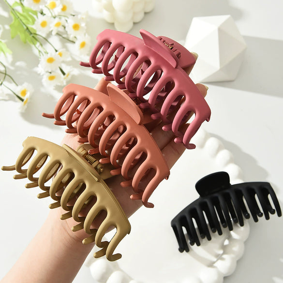 Women's Plastic Resin Shark Clip Handmade Simple Geometric Hairpin