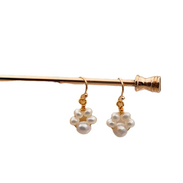 Women's Punk Trendy Slimming Street Fashion Geometric Pearl Cat Claw Earrings With Gold Electroplating