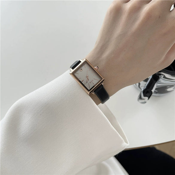 Women's Quartz Watch Alloy Case Simple Square Retro Style